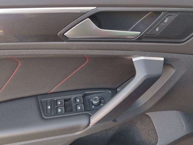 Tiguan Urban Sport 2.0 TSI 4Motion DSG KLIMA LED