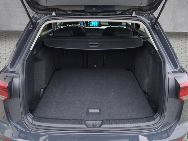 Golf VIII Variant Life 2.0 TDI DSG BusinessPrem.