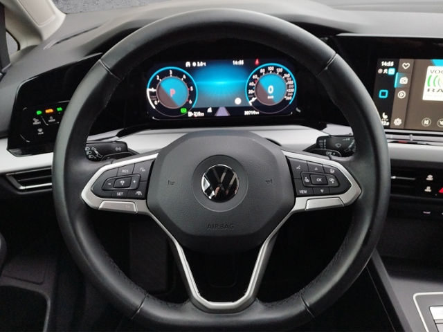 Golf VIII Life 2.0 TDI DSG STH/PANO/IQ.LIGHT KLI