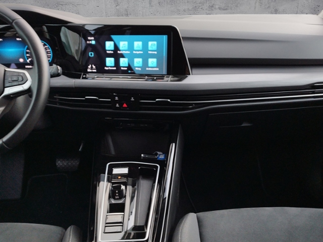 Golf VIII Variant Style 2.0 TDI DSG IQ.LIGHT/Bus