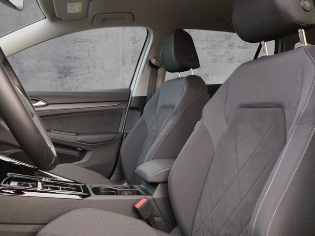 Golf VIII Variant Style 2.0 TDI DSG IQ.LIGHT/Bus