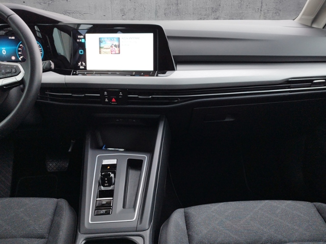 Golf VIII Variant Life 1.5 eTSI DSG BusinessPrem