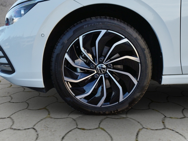 Golf VIII Move 1.5 TSI LED+/IQ.DRIVE KLIMA ALU