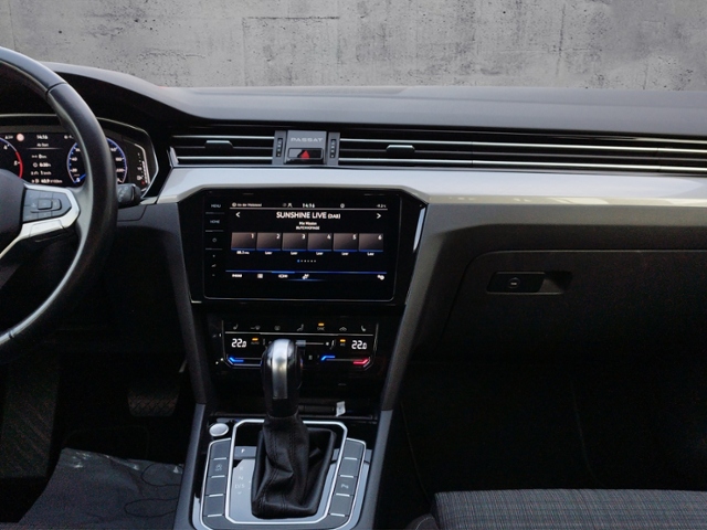 Passat Variant Business 2.0 TDI DSG STH/Business