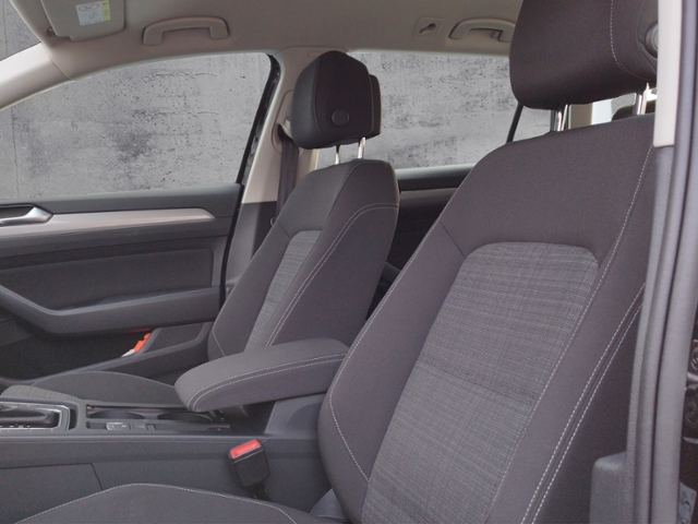 Passat Variant Business 2.0 TDI DSG STH/Business