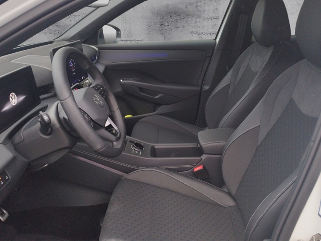 T-Roc R-line 1.5eTSI DSG BlackStyle/IQDrive/Keyl