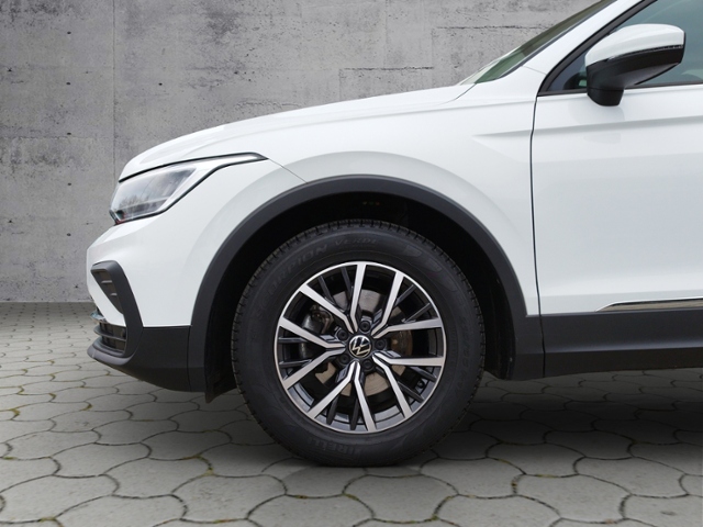 Tiguan Life 2.0 TDI DSG NAV/RFK KLIMA LED NAVI A