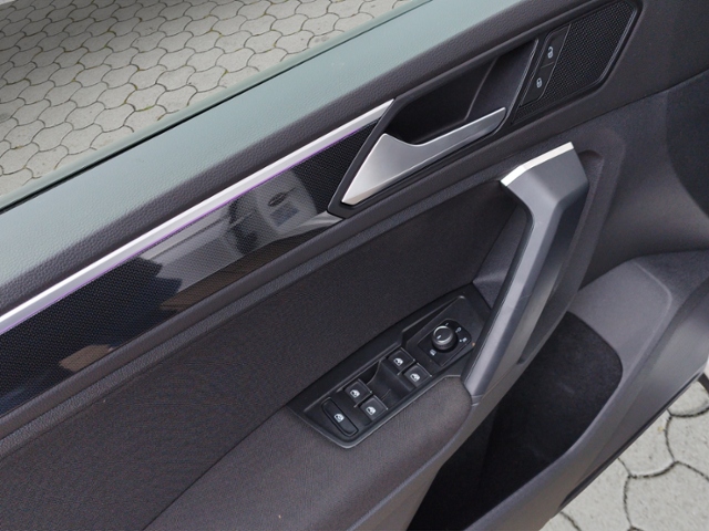 Tiguan Life 2.0 TDI DSG NAV/RFK KLIMA LED NAVI A