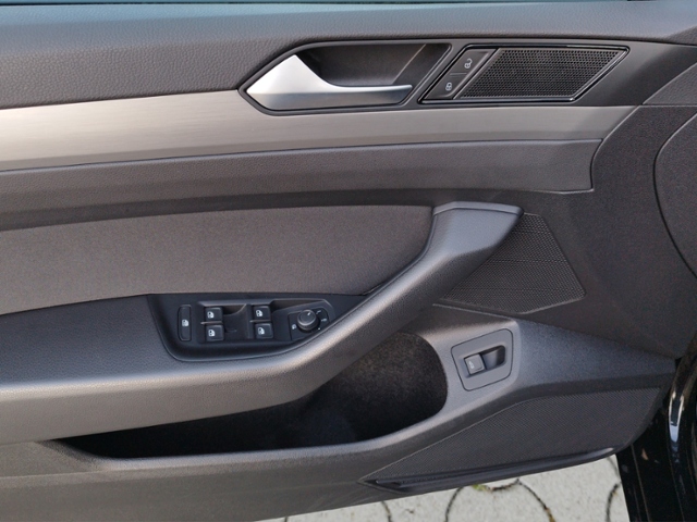 Passat Variant 2.0 TDI DSG BusinessPrem. KLIMA L