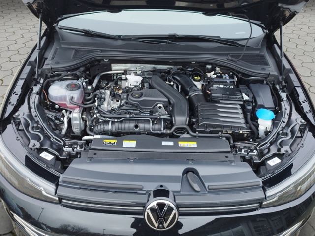 Passat Variant Business 1.5 eTSI DSG IQ.DRIVE KL