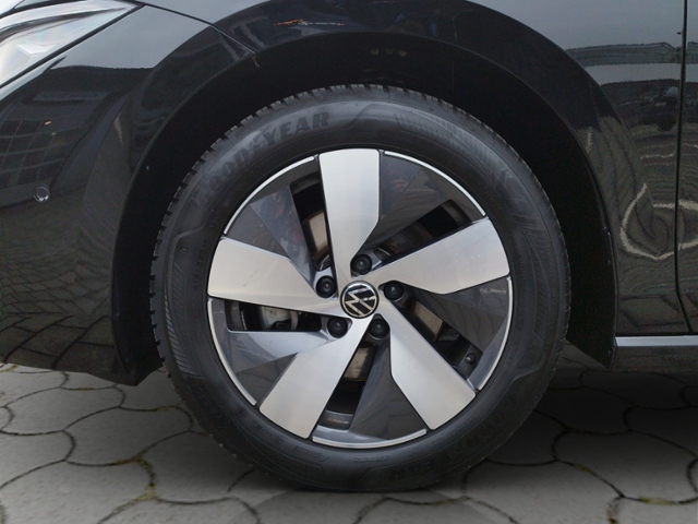 Passat Variant Business 1.5 eTSI DSG IQ.DRIVE KL