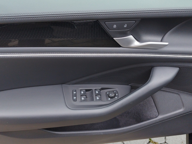 Passat Variant Business 1.5 eTSI DSG IQ.DRIVE KL