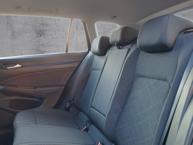 Golf VIII Variant Life 1.5 eTSI DSG BusinessPrem