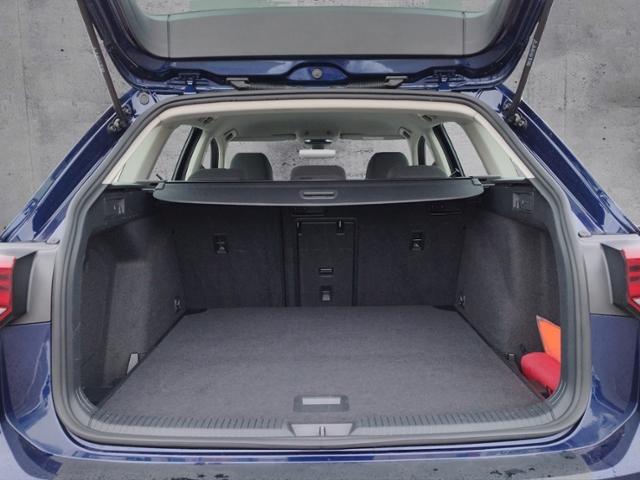 Golf VIII Variant Life 1.5 eTSI DSG BusinessPrem