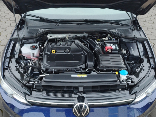 Golf VIII Variant Life 1.5 eTSI DSG BusinessPrem