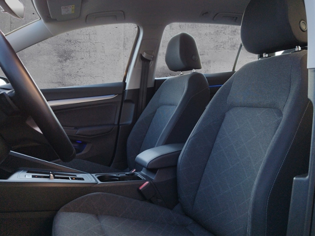 Golf VIII Variant Life 1.5 eTSI DSG BusinessPrem