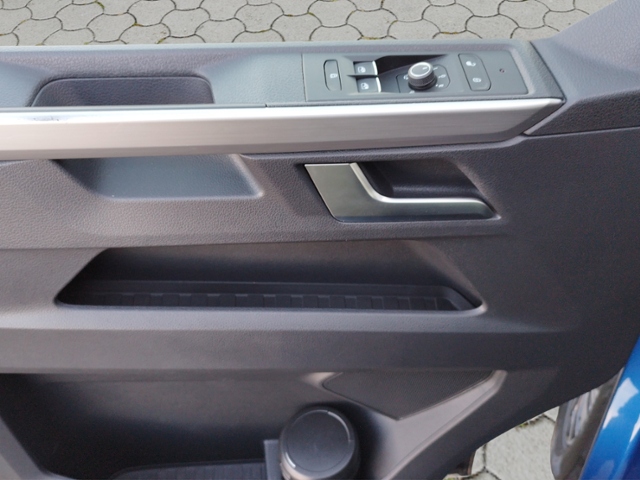 Multivan T6.1 Edition 2.0 TDI DSG STH/NAV/LED KL