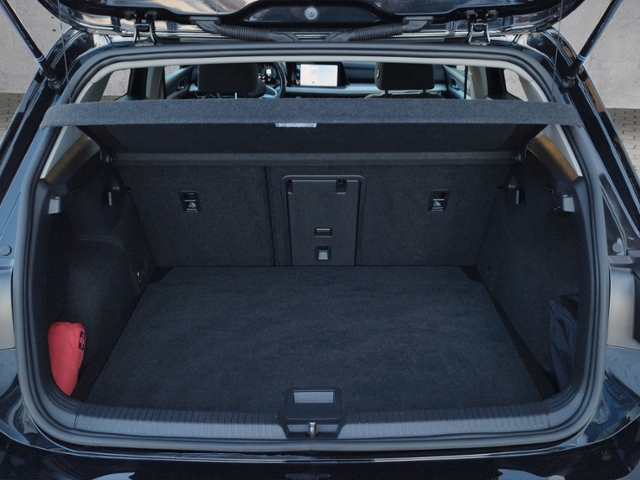 Golf VIII Life 1.5 TSI LED+/NAV/SHZ KLIMA NAVI A