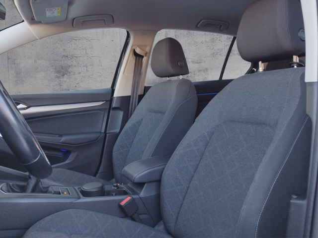 Golf VIII Life 1.5 TSI LED+/NAV/SHZ KLIMA NAVI A