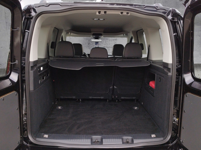 Caddy Style 2.0 TDI DSG NAV/ACC/SHZ KLIMA LED NA