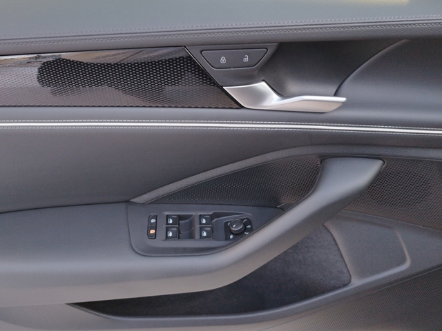 Passat Variant Business 1.5 eTSI DSG IQ.DRIVE/SH