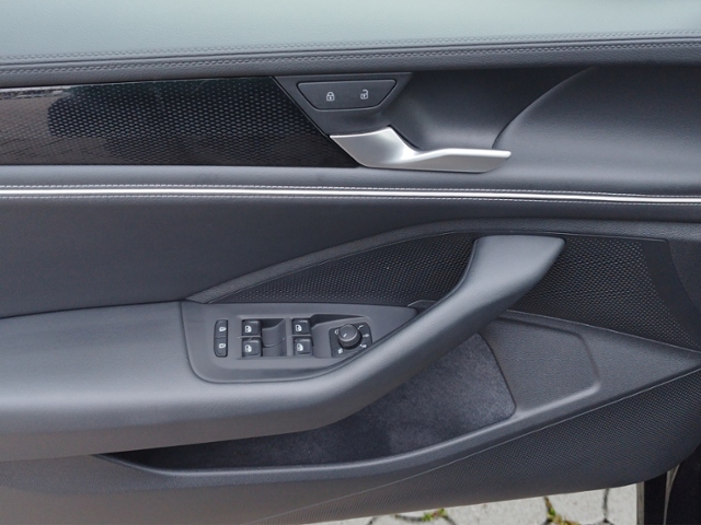 Passat Variant Business 1.5 eTSI DSG IQ.DRIVE/SH