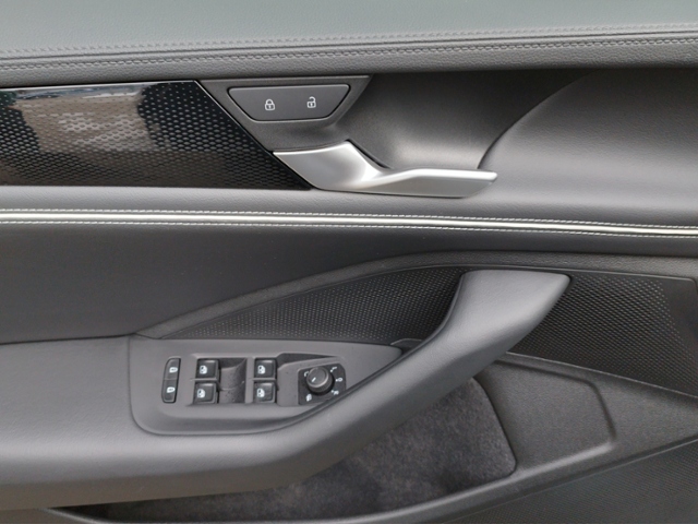 Passat Variant Business 1.5 eTSI DSG IQ.DRIVE/SH