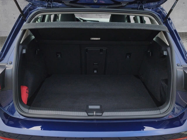 Golf VIII Life 2.0 TDI DSG BusinessPrem. KLIMA L