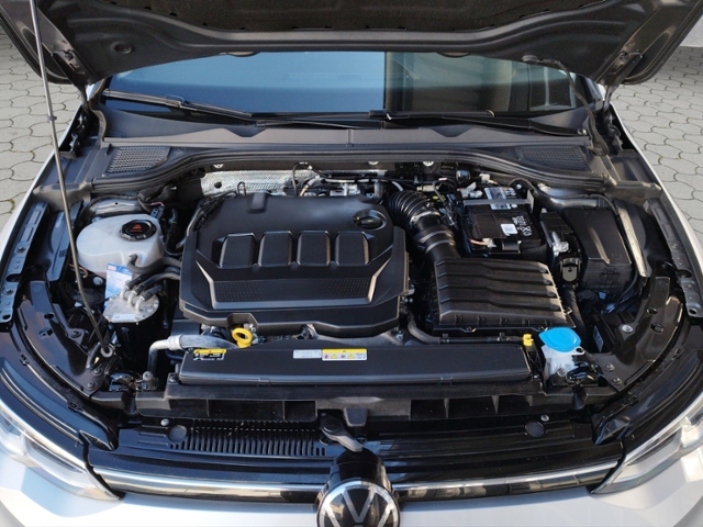 Golf VIII Life 2.0 TDI AHK/ACC/LED/DAB+/SHZ