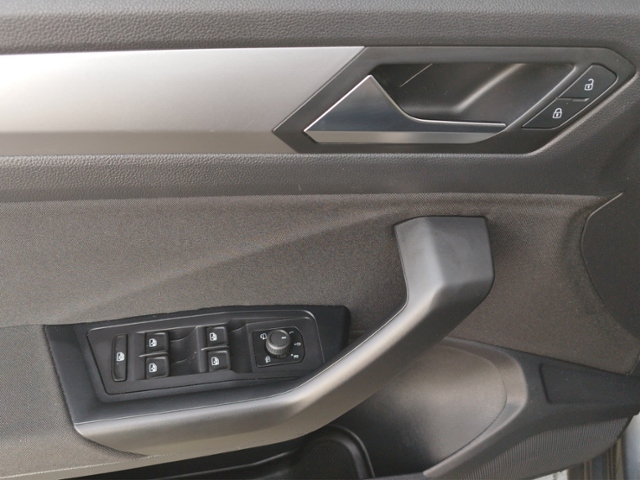 T-Roc Life 1.0 TSI 5JG/LED/NAV/PARKLENK