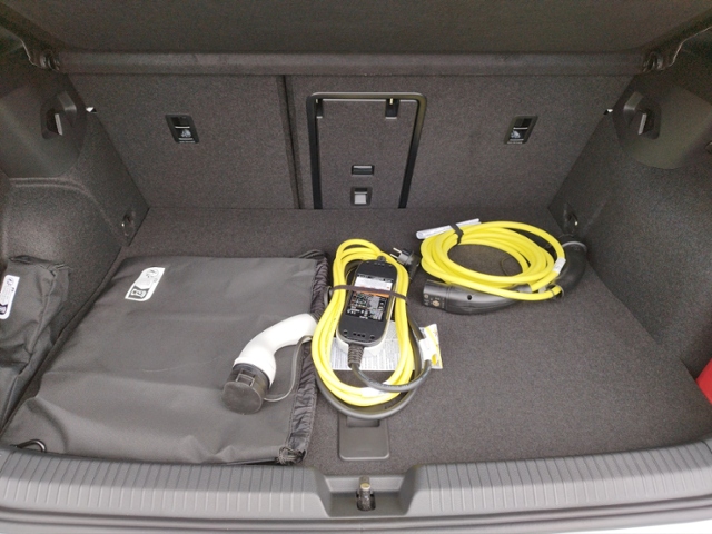Golf VIII GTE 1.5TSIeHybrid 5JG/KEYLESS/HUD/LED+