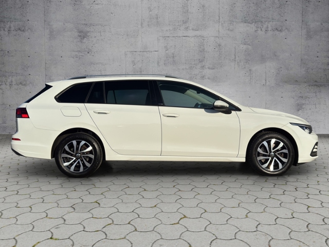 Golf VIII Variant Active 2.0 TDI DSG LED+/NAV/AC