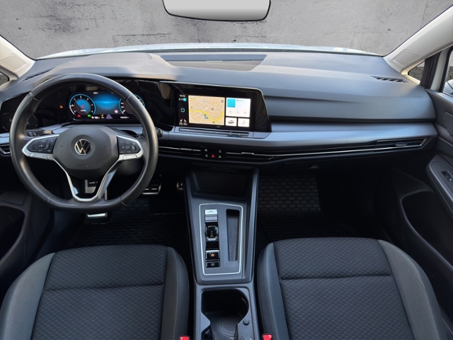 Golf VIII Variant Active 2.0 TDI DSG LED+/NAV/AC