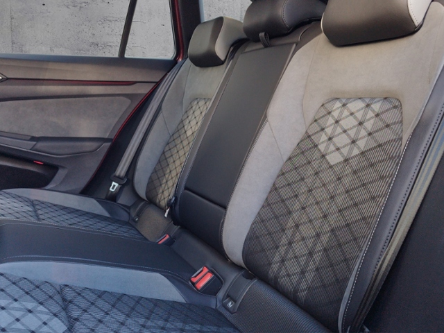 Golf VIII Variant R-Line 1.5 TSI LED+/BusinessPr