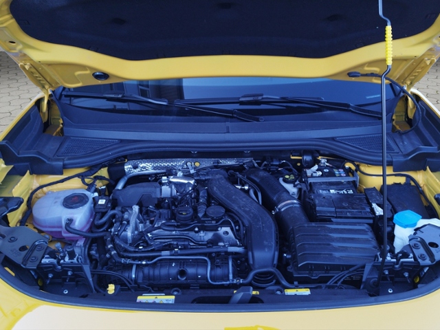 T-Roc Life 1.5 eTSI DSG ACC/SHZ