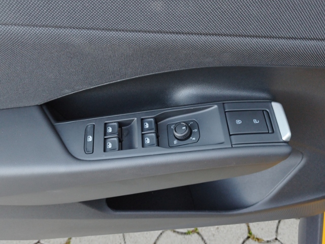 T-Roc Life 1.5 eTSI DSG ACC/SHZ
