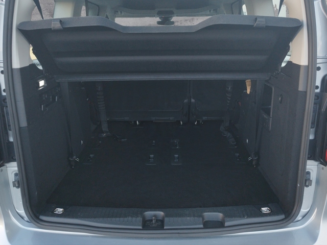 Caddy Maxi Life 2.0 TDI DSG STH/NAV/SHZ KLIMA LE