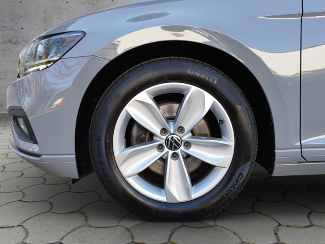 Passat Variant 2.0 TDI 4M DSG AHK/TRAVEL/RFK/NAV