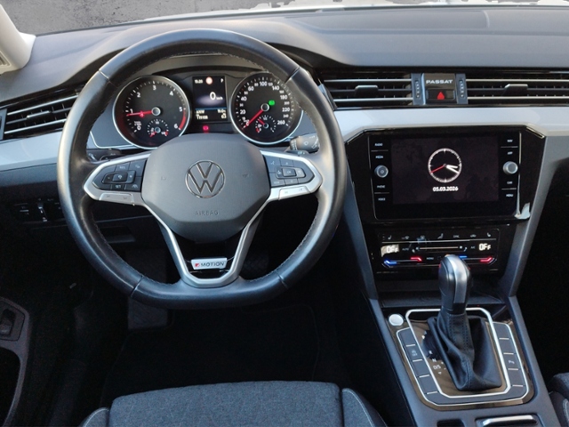 Passat Variant 2.0 TDI 4M DSG AHK/TRAVEL/RFK/NAV