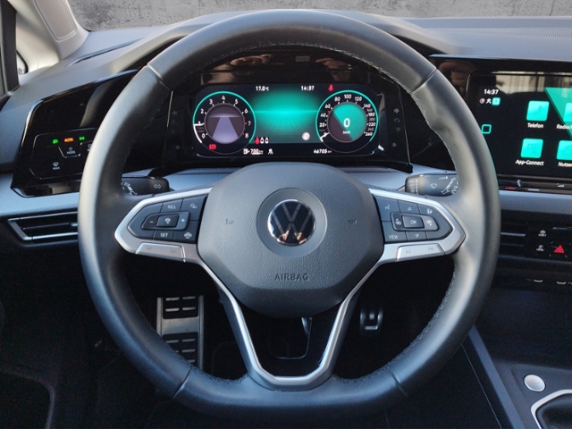 Golf VIII Variant Active 1.5 TSI AHK/LED/NAV