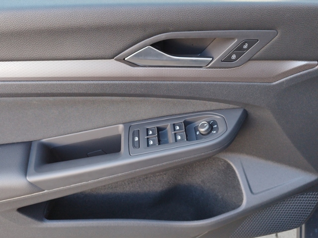 Golf VIII Variant Active 1.5 TSI AHK/LED/NAV