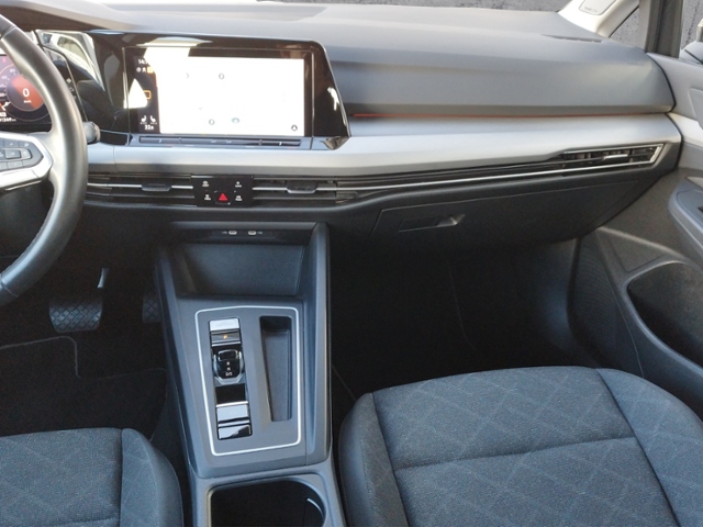 Golf VIII Variant Life 2.0 TDI DSG H&K/RFK/LED