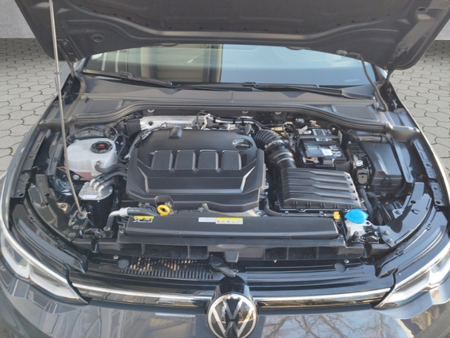 Golf VIII Variant Life 2.0 TDI DSG H&K/RFK/LED
