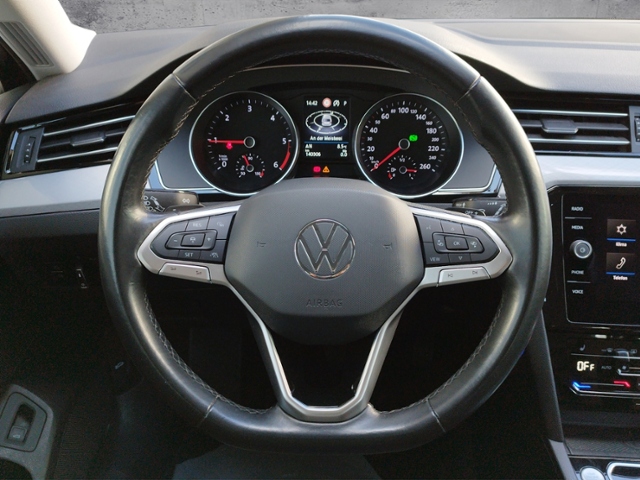 Passat Variant 2.0 TDI DSG NAV/LED/TRAVEL/RFK