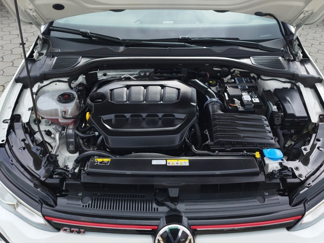 Golf VIII GTI 2.0 TSI LED+/ACC/SHZ/L+S