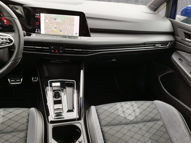 Golf VIII 1.5eTSI DSG R-LINE/LED/NAV/L+S/APP