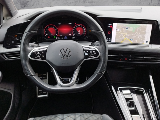 Golf VIII 1.5eTSI DSG R-LINE/LED/NAV/L+S/APP