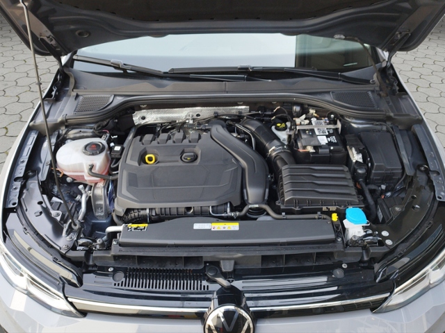 Golf VIII Life 1.5 TSI ACC/SHZ KLIMA LED ALU