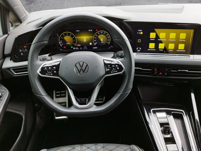 Golf VIII 1.5 eTSI R-LINE LED+/ACC/L+S/RFK