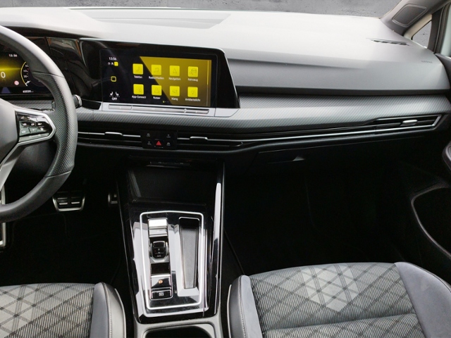 Golf VIII 1.5 eTSI R-LINE LED+/ACC/L+S/RFK